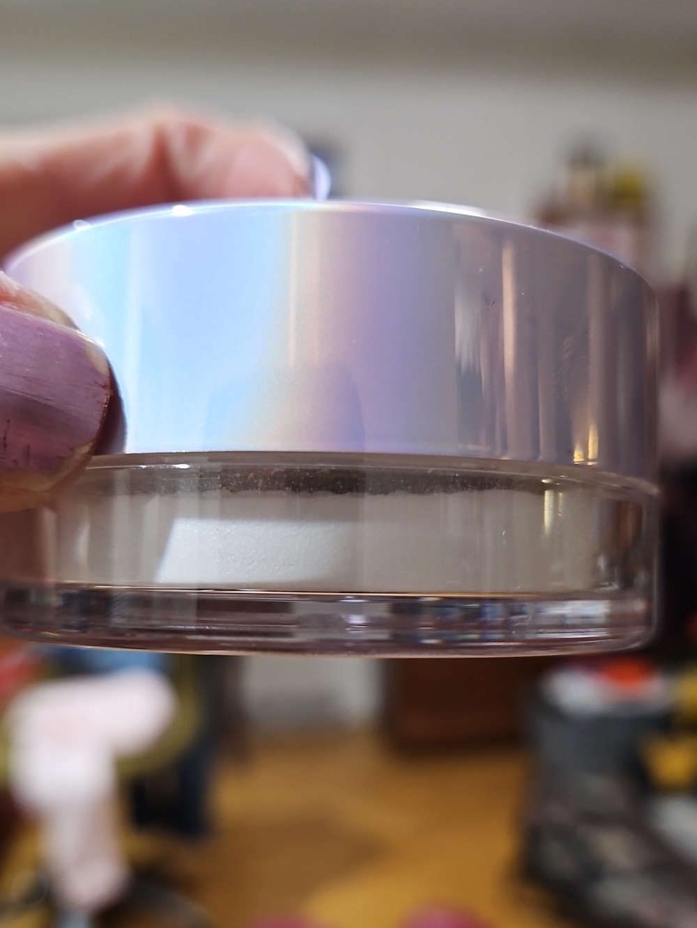 tarte Creaseless Translucent Setting Powder - Picture 9 of 9